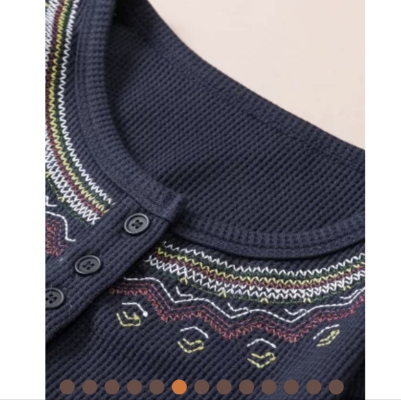 💜 New Adorable Embroidered Waffle Top - Picture 4 of 5